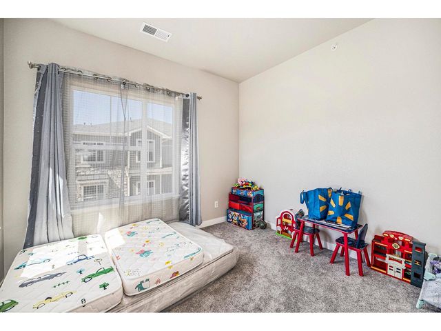 4180 S Park Dr 16-201, Loveland, CO 80538