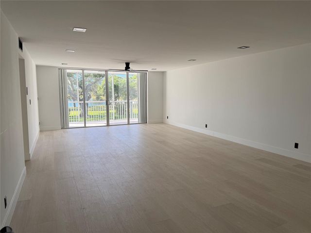 3010 N Course Drive 207, Pompano Beach, FL 33069