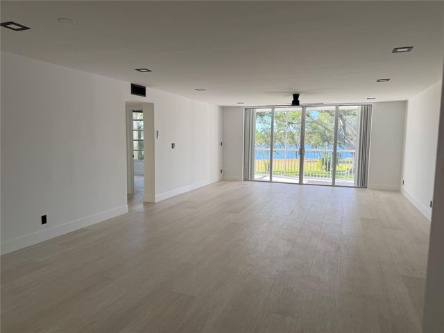 3010 N Course Drive 207, Pompano Beach, FL 33069