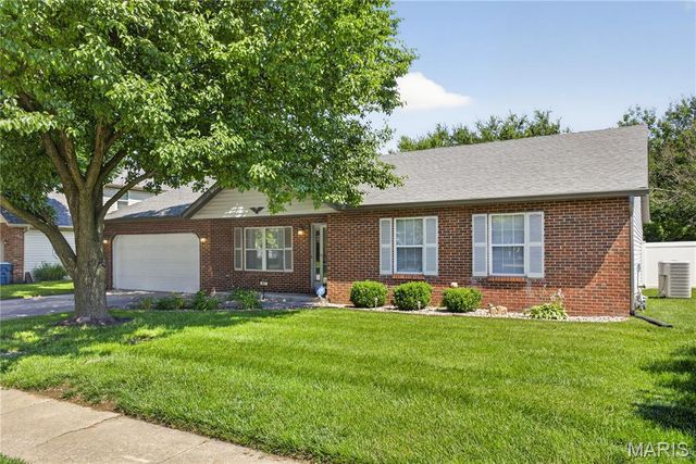 801 Green Haven Drive, Swansea, IL 62226