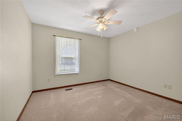 801 Green Haven Drive, Swansea, IL 62226