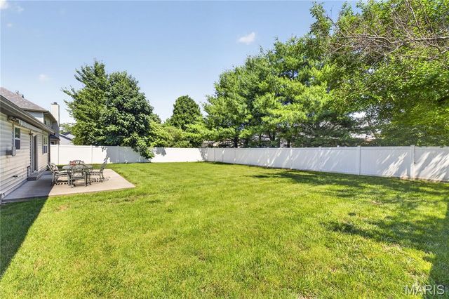 801 Green Haven Drive, Swansea, IL 62226