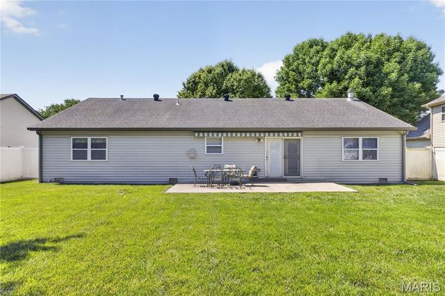801 Green Haven Drive, Swansea, IL 62226