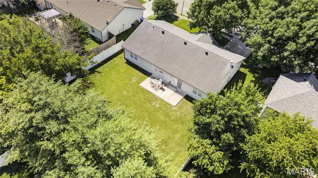 801 Green Haven Drive, Swansea, IL 62226