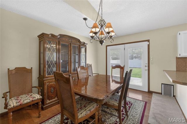 801 Green Haven Drive, Swansea, IL 62226