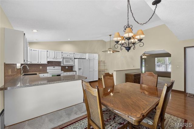 801 Green Haven Drive, Swansea, IL 62226