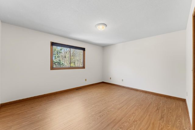 18262 Cascade Drive, Eden Prairie, MN 55347