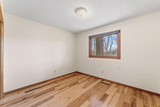 18262 Cascade Drive, Eden Prairie, MN 55347