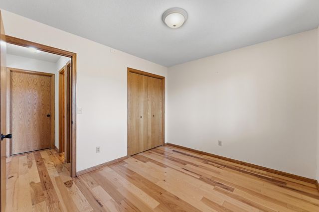 18262 Cascade Drive, Eden Prairie, MN 55347