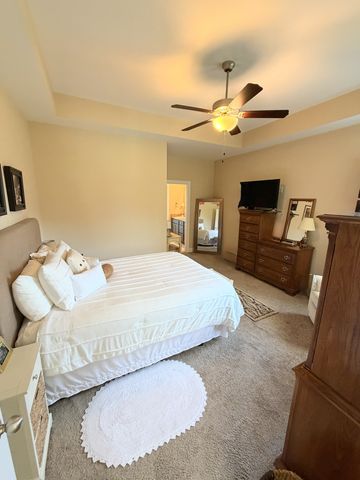 1001 Meadowview Dr, Spring Hill, TN 37174