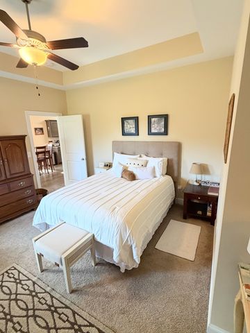 1001 Meadowview Dr, Spring Hill, TN 37174