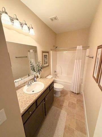 1001 Meadowview Dr, Spring Hill, TN 37174