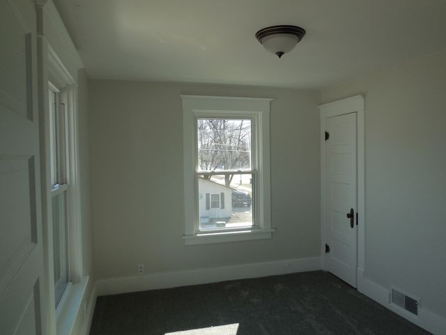 611 Dixon Avenue, Rock Falls, IL 61071