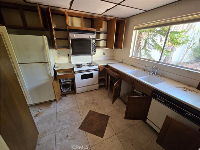 3514 Bahia Blanca W B, Laguna Woods, CA 92637
