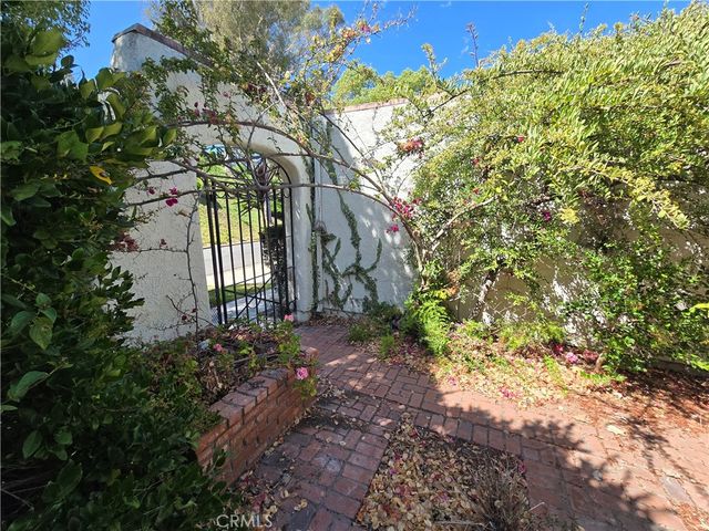 3514 Bahia Blanca W B, Laguna Woods, CA 92637