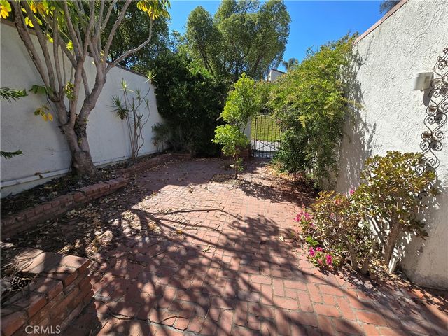 3514 Bahia Blanca W B, Laguna Woods, CA 92637