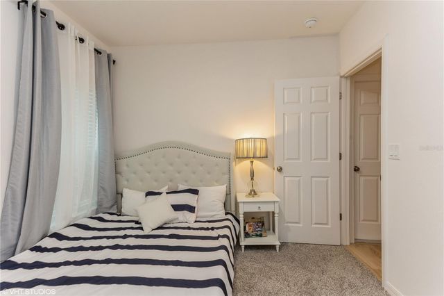 6985 WILSON PASTURE AVENUE, Groveland, FL 34736