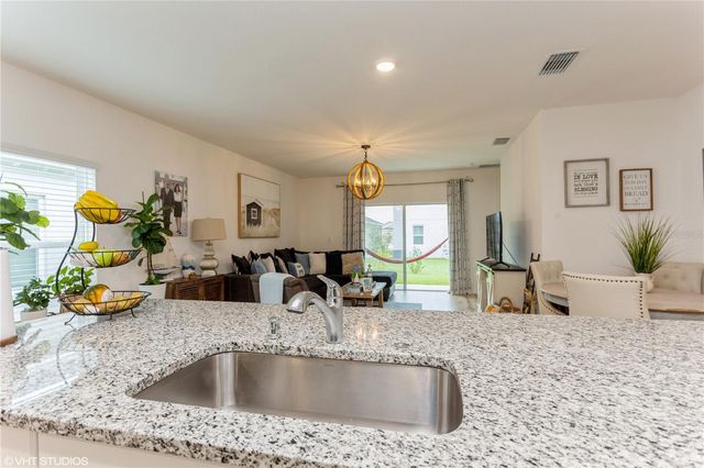 6985 WILSON PASTURE AVENUE, Groveland, FL 34736