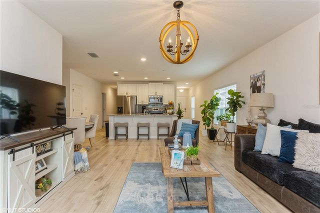 6985 WILSON PASTURE AVENUE, Groveland, FL 34736