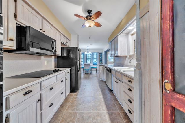 3809 Melstone Drive, Arlington, TX 76016