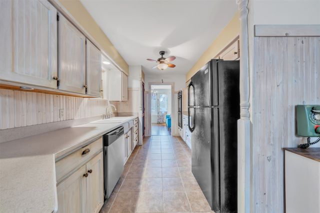 3809 Melstone Drive, Arlington, TX 76016