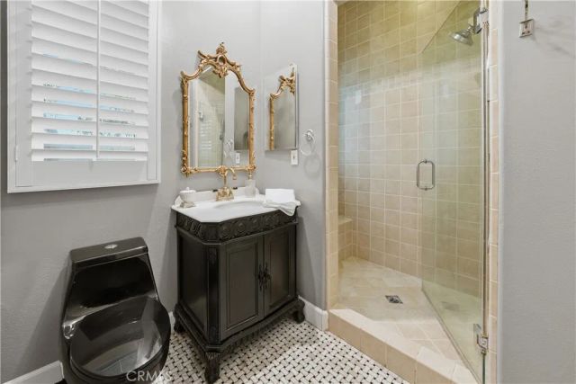 26911 Beverly Glen Court, Valencia, CA 91355