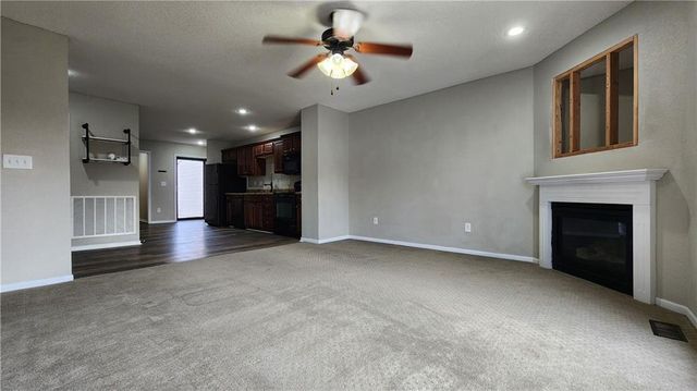 12277 Fox Creek Drive, Platte City, MO 64079