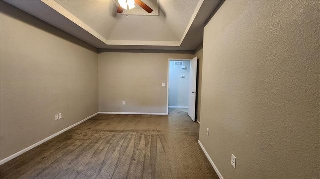 12277 Fox Creek Drive, Platte City, MO 64079