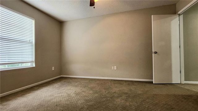 12277 Fox Creek Drive, Platte City, MO 64079