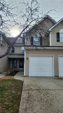 12277 Fox Creek Drive, Platte City, MO 64079