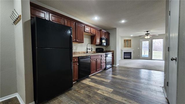 12277 Fox Creek Drive, Platte City, MO 64079