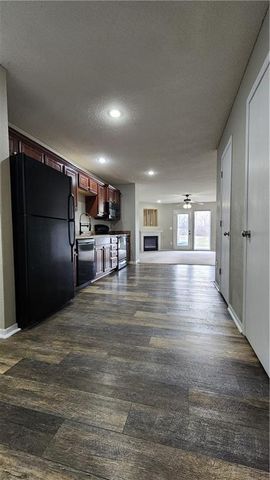 12277 Fox Creek Drive, Platte City, MO 64079