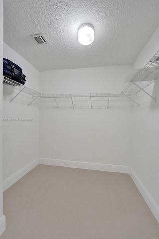 14003 N Cypress Cove Circle, Davie, FL 33325