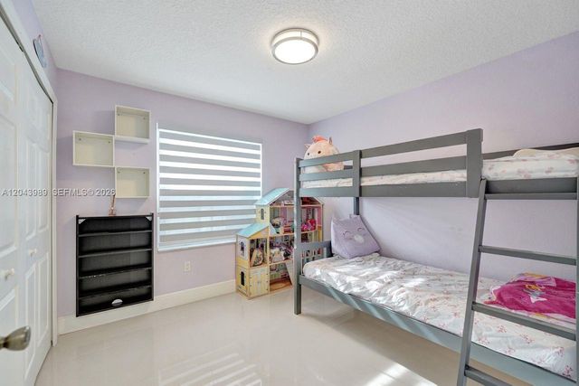 14003 N Cypress Cove Circle, Davie, FL 33325
