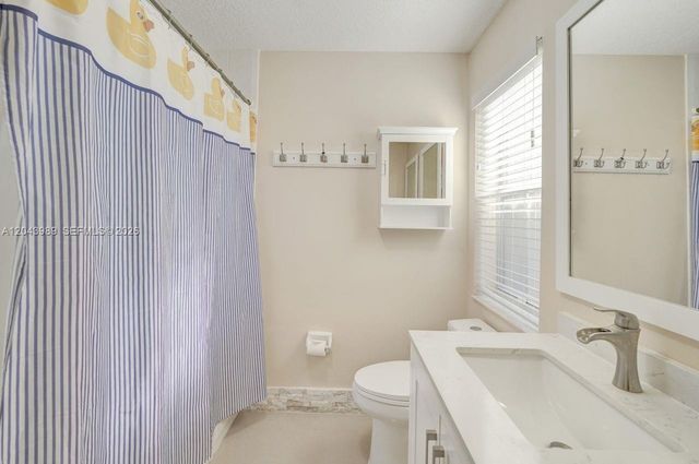 14003 N Cypress Cove Circle, Davie, FL 33325