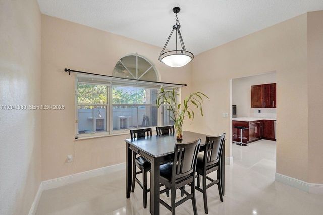14003 N Cypress Cove Circle, Davie, FL 33325