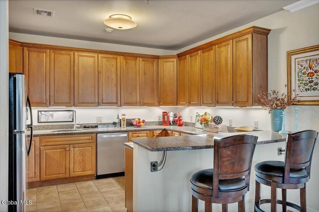 8 Wall Street APT 106, Clifton Park, NY 12065