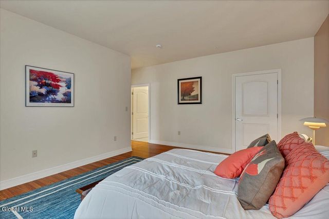 8 Wall Street APT 106, Clifton Park, NY 12065