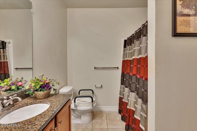 8 Wall Street APT 106, Clifton Park, NY 12065