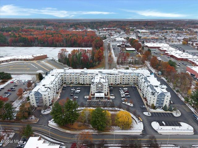 8 Wall Street APT 106, Clifton Park, NY 12065