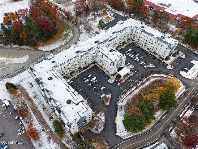 8 Wall Street APT 106, Clifton Park, NY 12065