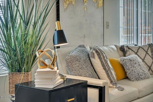 8 Wall Street APT 106, Clifton Park, NY 12065