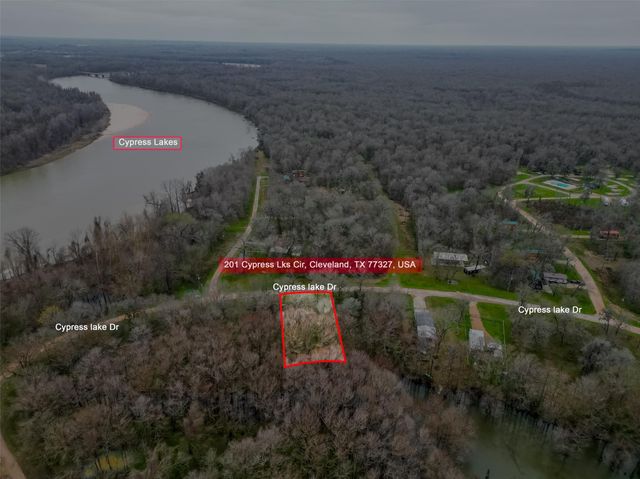 201 Cypress Lakes Circle, Cleveland, TX 77327
