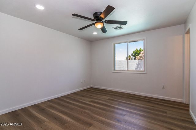 1550 W WILLOW Avenue, Phoenix, AZ 85029