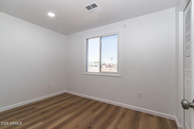 1550 W WILLOW Avenue, Phoenix, AZ 85029