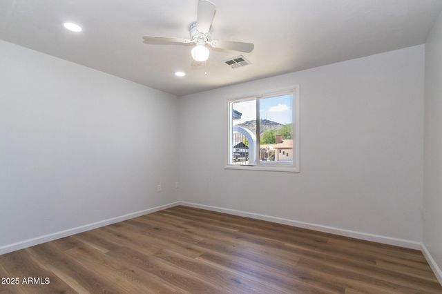 1550 W WILLOW Avenue, Phoenix, AZ 85029