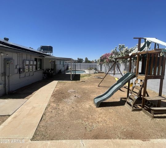 1550 W WILLOW Avenue, Phoenix, AZ 85029