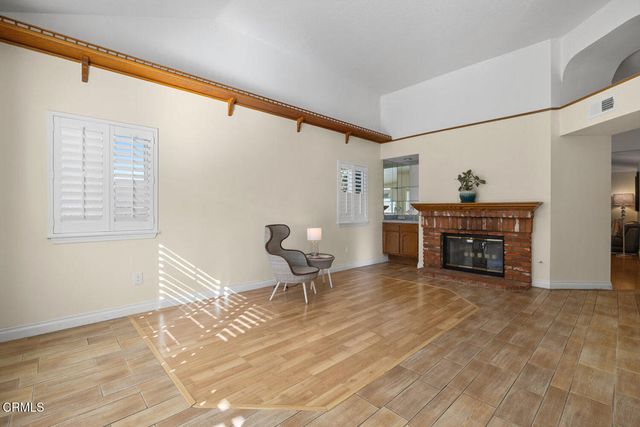 286 Golden Fern Court, Simi Valley, CA 93065