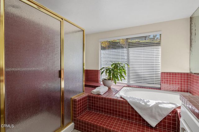 286 Golden Fern Court, Simi Valley, CA 93065