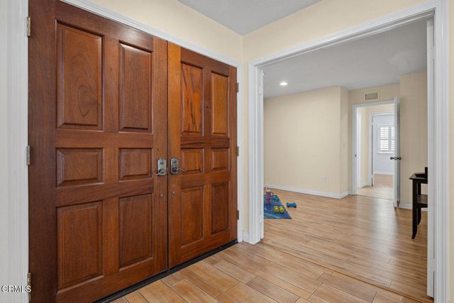 286 Golden Fern Court, Simi Valley, CA 93065